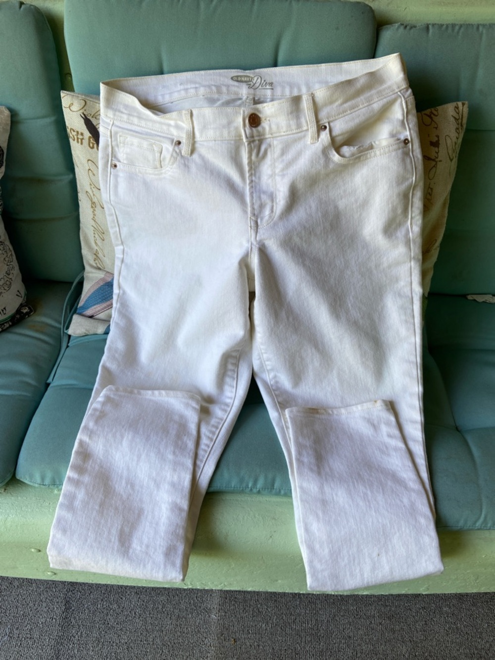 Diva White Straight-Leg Women’s Jeans